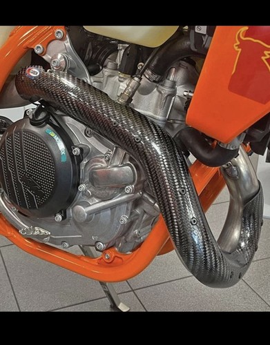 Pro carbon exhaust guard - exhaust,