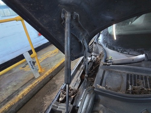 Bonnet hinge skoda superb - hinge,