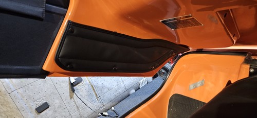 Bond bug side pockets - side,