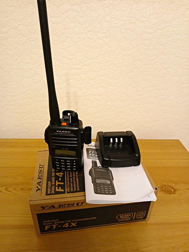 Yaesu 4xe dual band - dual,