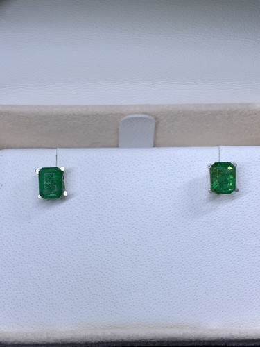65ct colombian emerald - 0.65ct,