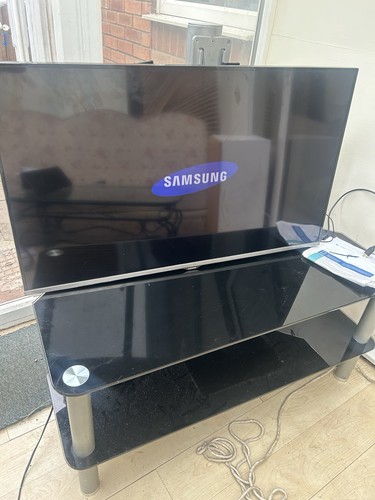 Samsung 40in led flat screen - 40in,