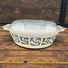 Vintage JAJ Pyrex Casserole