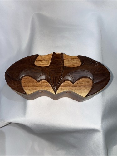 Batman handcrafted carved - handcrafted,