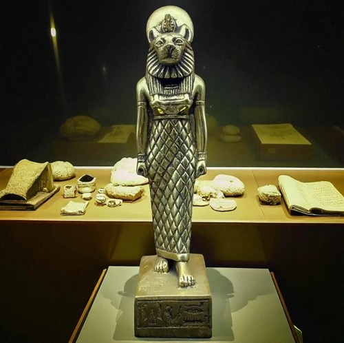 Egyptian artifacts rare - egyptian,
