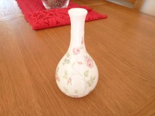 Wedgwood rosehip bud vase - wedgwood,