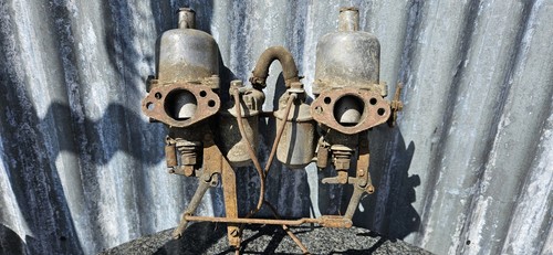 Twin carbs carburetor - su,