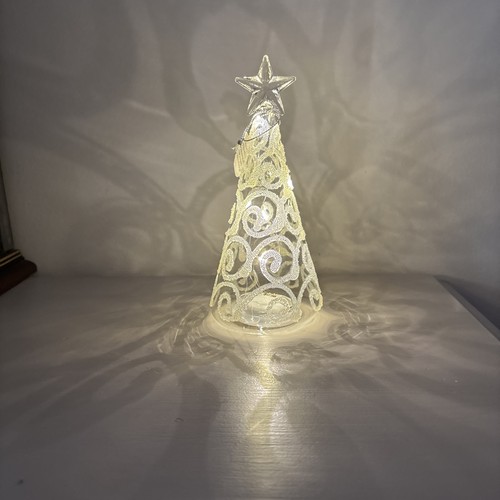 Small light christmas tree - up,