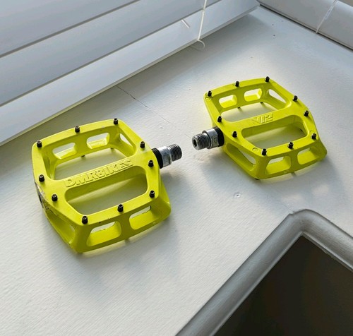 Dmr v12 pedals yellow - yellow,