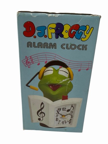 Vtg green frog singing - vtg,