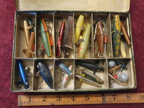 Vintage fishing tackle metal - fishing,