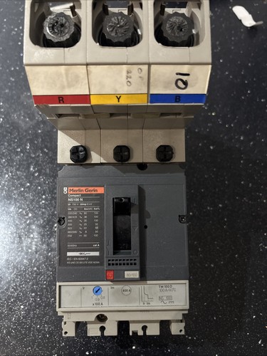 Merlin gerin 100 - gerin,