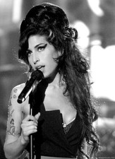 AMY WINEHOUSE PORTRAIT