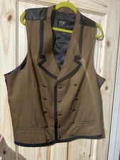 SHRINE GOTHIC COMMODORE BROWN