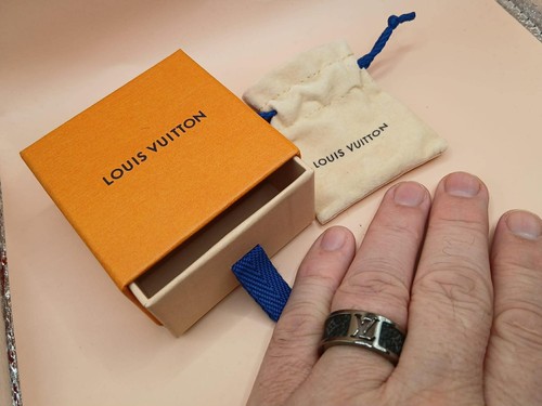Louis vuitton ring - louis,