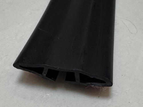 Medium duty floor cable - medium,