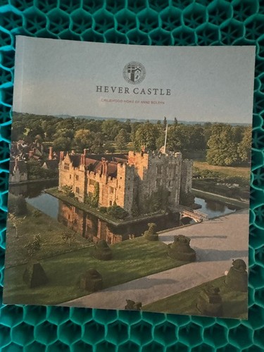 Hever castle gardens guide - gardens,