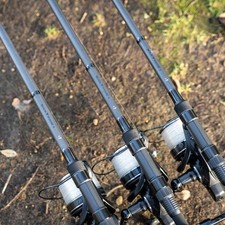 Daiwa black widow - black, rods