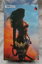 Play Arts Kai DC Wonder Woman
