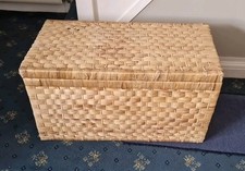 Large Water Hyacinth Natural Woven Storage Trunk Chest Basket (Wicker Seagrass)