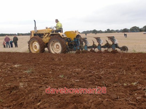 Photo muir hill - muir, tractor