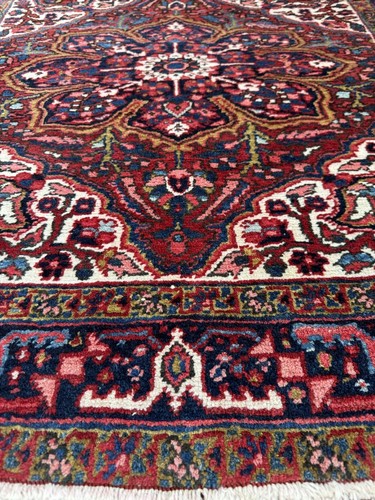 Square handmade riz rug - square, he-riz