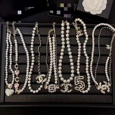 ✨✨Christmas gifts Ladies Fashion Crystal Round Pearl Necklace Pendant Jewellery