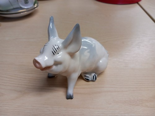 Happy beswick pig - beswick, charity