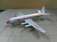 Vickers Viscount G-AOJA BEA  1:200 scale model from Dinky Toys