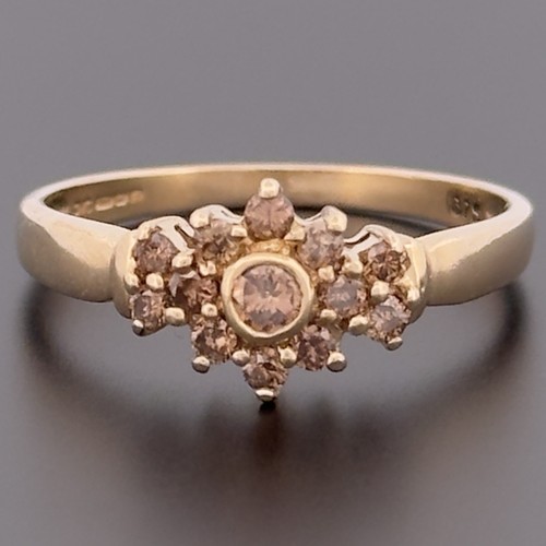 9ct yellow gold diamond - yellow,