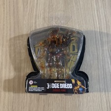 1:18  HIYA Toys Judge Dredd