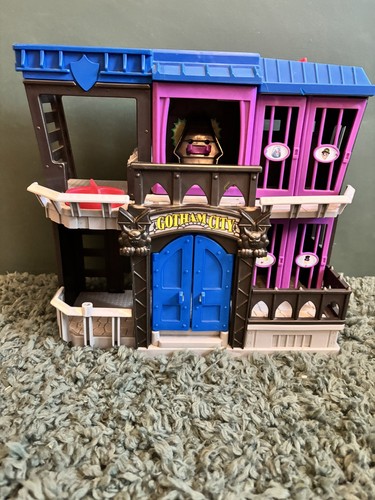 Gotham city jail - city,
