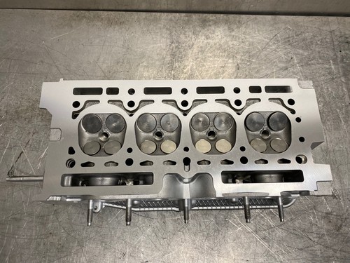Reconditioned cylinder head - cylinder,
