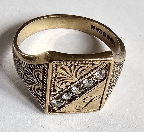 Vintage 1993 9ct gold initial - vintage,