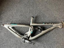 Yeti SB5.5 Carbon mountain bike frame 29er Medium + rear shock, Silver/Turquoise