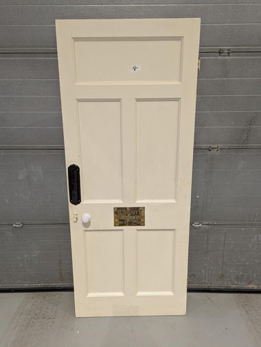 Second hand internal door