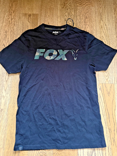 Fox black camo logo - t, carp