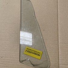 MGB ROADSTER RH QUARTER GLASS