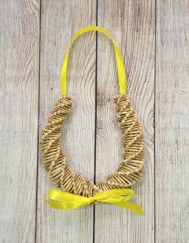 Handcrafted corn dolly straw - handcrafted,