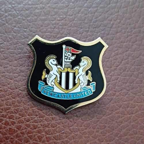 Newcastle united crest - newcastle, enamel