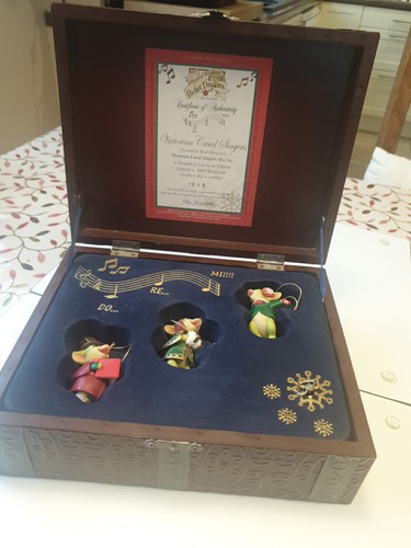 Pocket dragons victorian carol - pocket,