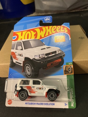 Hot wheels mitsubishi pajero - mitsubishi,