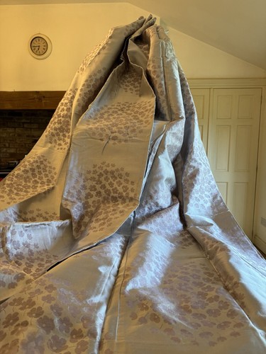 Laura ashley fabulous - laura,