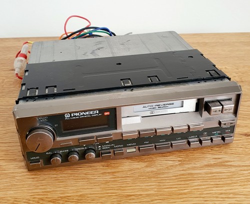Pioneer 8300 car radio - ke-8300,