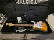 FENDER SQUIER DEBUT 2 TONE