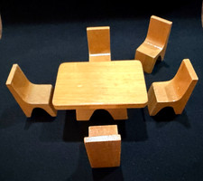 VITALI  & NAEF  Dining 6 pc