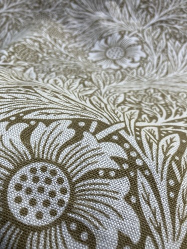 Nearly new sanderson - -,