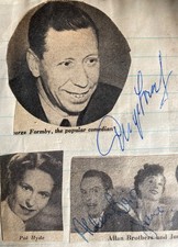 GEORGE FORMBY LEANING ON THE LAMP POST LET GEORGE PHOTO signed autograph POW#99