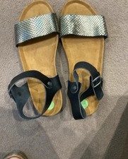 Lola Gonzalez Gold and Black Leather Sandals Size 7