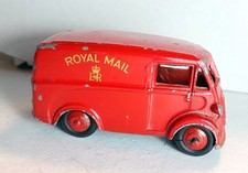 Vintage Dinky Toys #260 Morris J ROYAL MAIL VAN